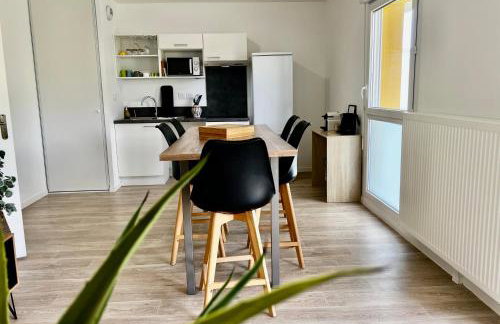 Balcon secret - T3 neuf calme, balcon, parking, proche autoroute - Photo 2