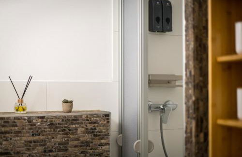 Guermache Apartments- City Design Apartments, Zentrum, Outlet, Balkon, Küche - Foto 28