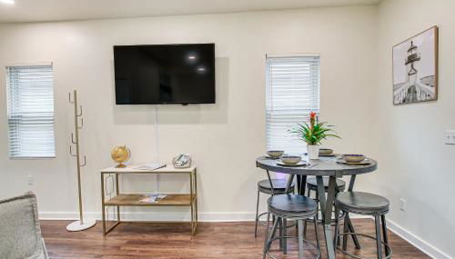 Dog-Friendly Sheboygan Home - 1 Mi to Town! - Foto 2