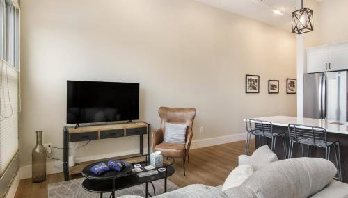 Golden Lofts Unit 2 Downtown Traverse City 1bd 1ba - Foto 5