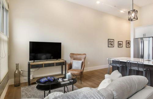 Golden Lofts Unit 2 Downtown Traverse City 1bd 1ba - Foto 5