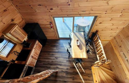 Luminous Cabin near Tappan Lake with Hot-Tub, BBQ and Deck in Ohio - Foto 22