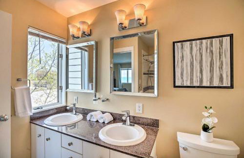 Lakefront Family Retreat with Grill Steps to Beach! - Foto 17