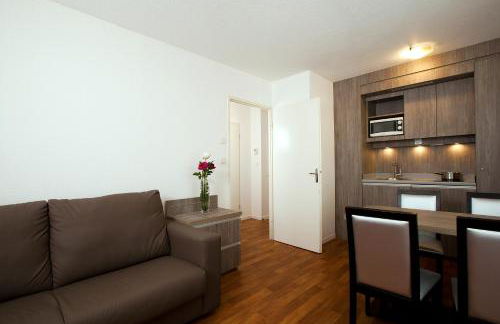 Séjours & Affaires Reims Clairmarais - Foto 26