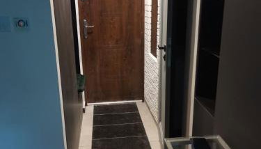 Niesamowita nowoczensa kawalerka w centrum kmicica - Foto 4