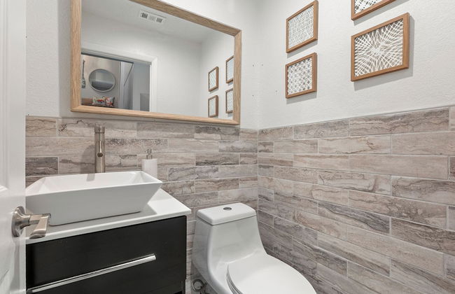 Serenity Haven Luxe Pet Friendly 5BR - Photo 27