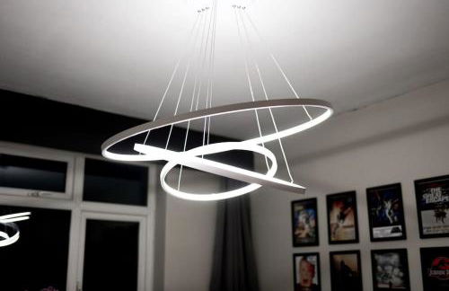 Whole House In Northampton - Photo 4