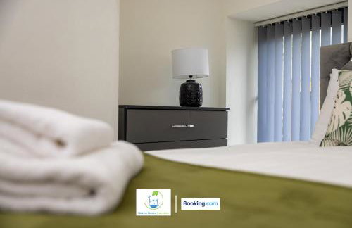 2 Bedroom Apartment By Green Haven Escapes Short Lets & Serviced Accommodation In Leeds with Free WiFi & Parking - Photo 12