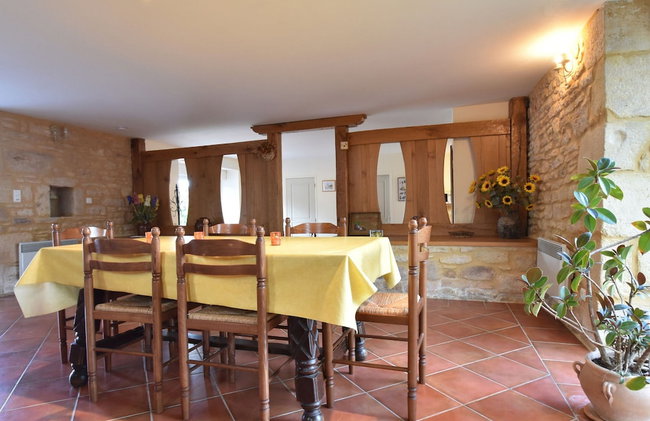 Spacious Holiday Home in Besse With Swimming Pool - Foto 44