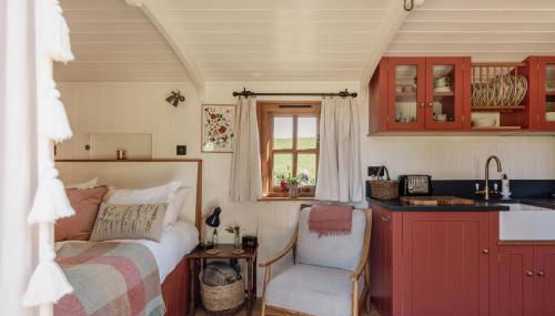 Spindleberry Hut - Photo 4