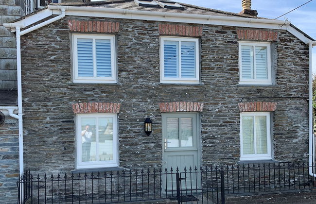 The Padstow Cottage - Coswarth House - Photo 10