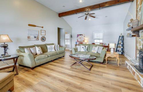 Lake Sinclair Retreat with Big Water Views and Dock! - Foto 6