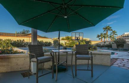 Spectacular Hilltop Home W/resort Like Backyard! - Foto 42