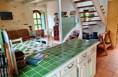 Maison charmante à Trédrez-Locquémeau avec jardin et terrasse - Foto 7