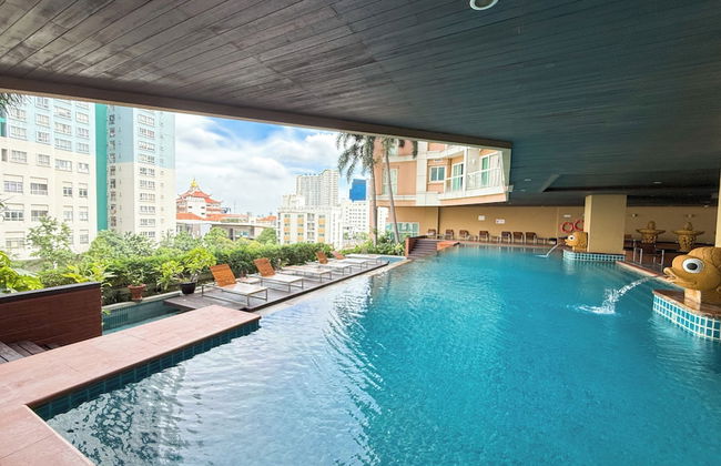 The Narathiwas Hotel & Residence Sathorn Bangkok - Photo 39