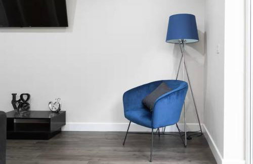 Norris Stays - Sleeps 7 by M55 - Photo 2