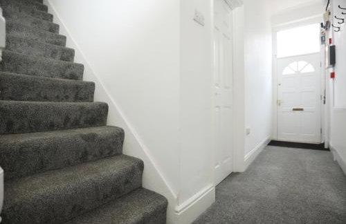 North Road By N And N Stays, perfect for contractor and corporate stays, Long Stays welcome, Free on street parking, WIFI, Near Gloucester Road - Foto 26