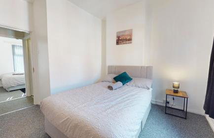 Amazing and Immaculate 2-Bed House in Manchester - Foto 1