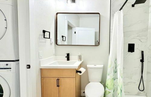 Sudden Valley Luxury Stay-Steps to Lake Louise - Foto 23