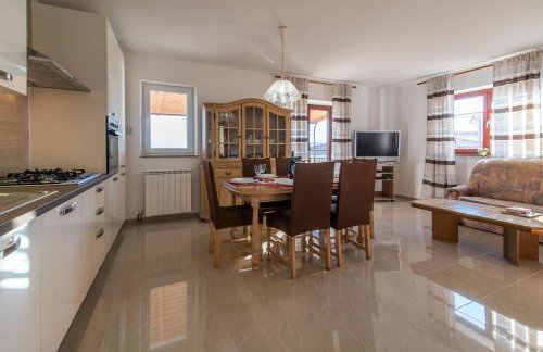 Holiday apartment Angelina with Seaview and swimming pool - Photo 12