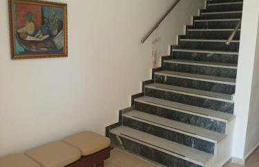 St Paul and Peter's House - Foto 79