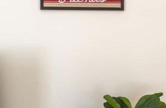 Oak Manor - Chic & Stylish 2BR Apartment Retreat - Photo 40