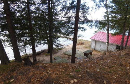 Cranberry Cottage on Torch Lake - Foto 32