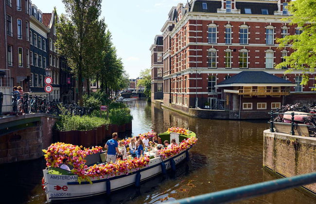 Passeio de barca de flores pelos canais - Foto 4