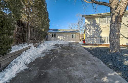 Secluded Westside Cottage - King Bed, Hot Tub, Views, Near Parks and Trails! - Foto 44