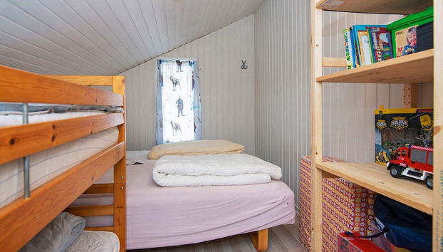 8 Person Holiday Home in Glesborg - Foto 4, Habitación