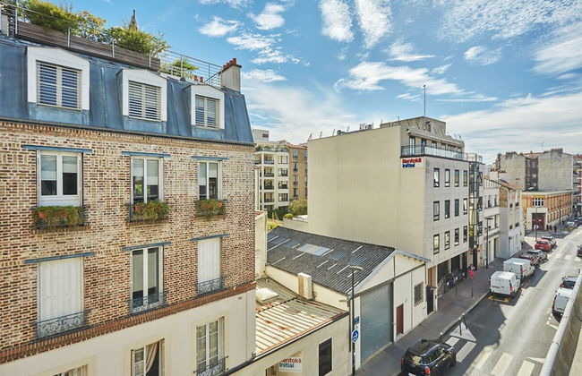 Apartment Boulogne Facing the "passage" - Photo 11