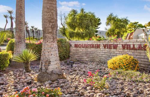 Mountain View Villas Hideaway - Photo 2