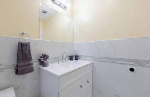 233-3 - 4BR Boston - Peaceful Escape near Park Zoo - Foto 17