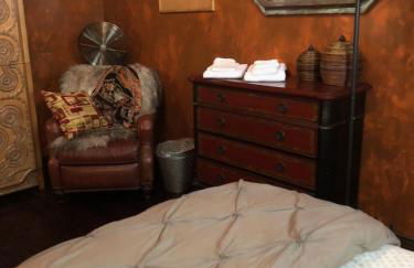 Wine Country Private Working Sheep Farm; Rustic Elegance - Foto 16