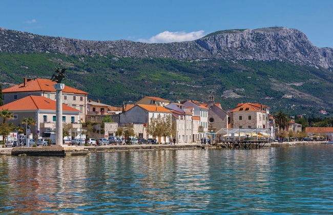 Tranquil and Stylish Apartment Kastel Novi - Photo 1