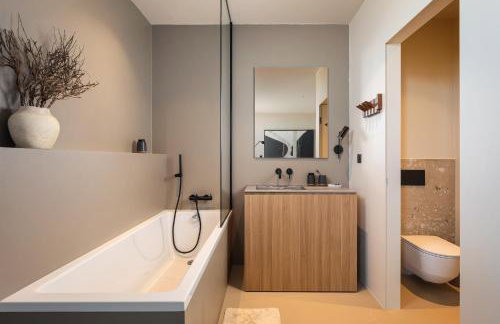 Villa bOx in Central Istria for 14 persons with wellness, 54 m2 heated pool, & kids playground - Foto 29