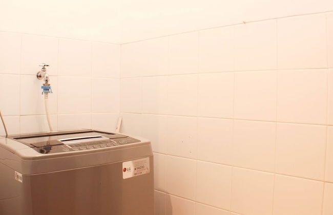 Great Location And Comfy 2Br Apartment At Thamrin Residence - Photo 14