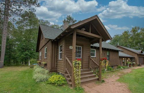 Cedaroma private Home in Resort to relax in the northwoods - Photo 30