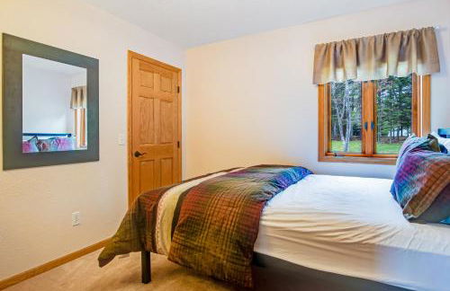 Blissful St Germain Retreat - Photo 13