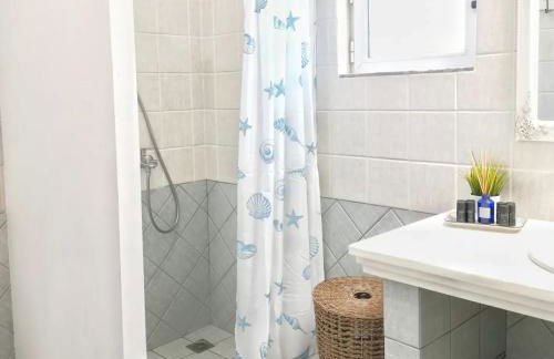 Alexandra's Sea Front Villa - Foto 26