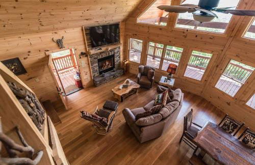 Majestic mountaintop cabin, hot tub, fireplaces - Foto 16