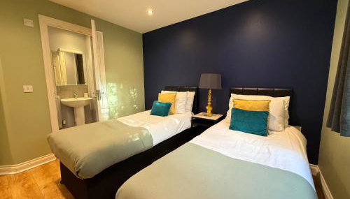 Perfect for workers, Fast WiFi, Parking - Photo 3