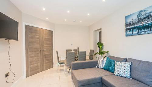 Langston House: 2 Bed, 2 Bath Luxury Apartment - Foto 1