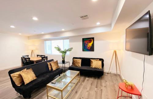 Modern 3BR Home in Mid-City - Photo 6