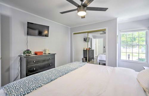 Bayville Getaway with Fire Pit - 2 Mi to Beach! - Foto 11