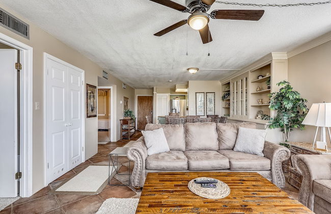 Dolphin Point 202a 2 Bedroom Condo by RedAwning - Foto 12