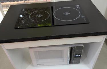 04 - ESTÚDIO com ÁREA PRIVATIVA, Vaga de garagem, Máquina de lavar, Wi-fi, TV smart, próximo a Skema School - Foto 9