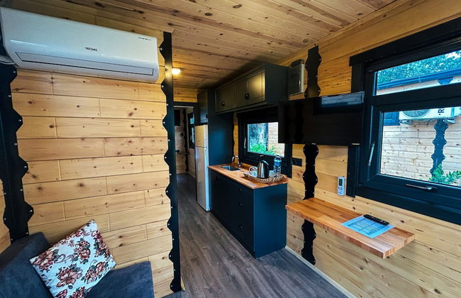 Bitez Tiny House - Photo 2