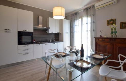 Amazing Apartment In Trappitello - Foto 5