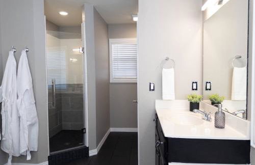 Your Family’s Home Away from Home w/ No Extra Fees - Foto 26